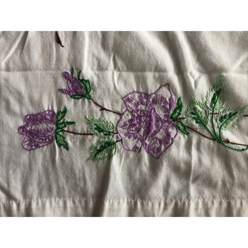 Vtg Embroidered Pillow Cases Pair 30x20 Purple Roses Green Leaves Cottagecore